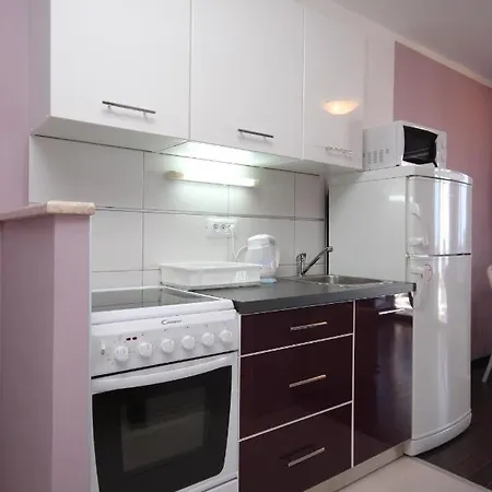 With Parking Space Ravni, Labin - 7661 شقة